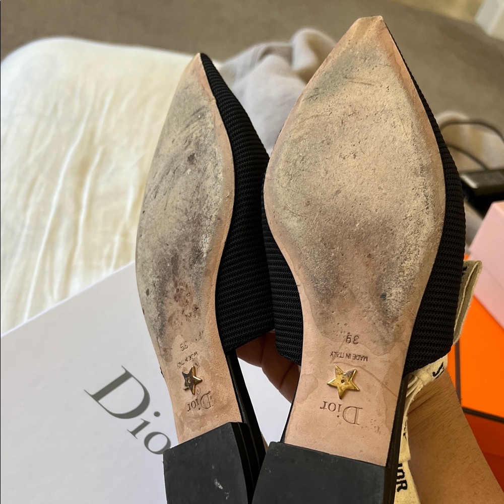 ‼️SOLD‼️ Dior Black Pointed-Toe Slingback Flats with Cream J'Adior Straps - Picture 8 of 13
